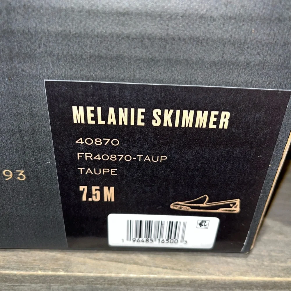 FRYE AND CO. Women's Suede Melanie Skimmer slip-on in Taupe Sz 7.5 - Picture 3 of 7